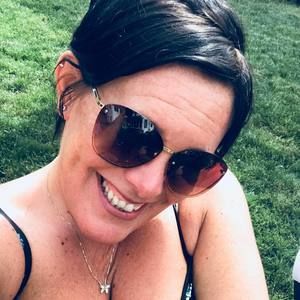 Meet your Posher, Jenn